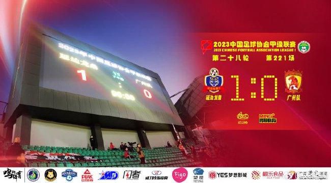 玛吉·史密斯、迈克尔·刚本、艾伦·瑞克曼、罗彼·考特拉尼但只要点开《哈利·波特与魔法石》，那句“Alohomora”响起，我们依然是那个坐在电视机前、期待猫头鹰送信的孩子。