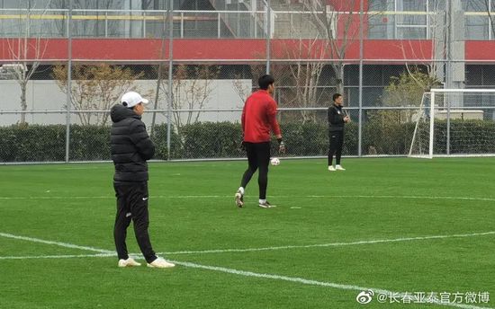 电影频道二月人物张艺谋:《满江红》是正能量传承 2023-02-01 夺取2023年春节档票房冠军，跻身中国影史票房前十，叫好叫座的《满江红》，由他不断求变的魄力塑造。