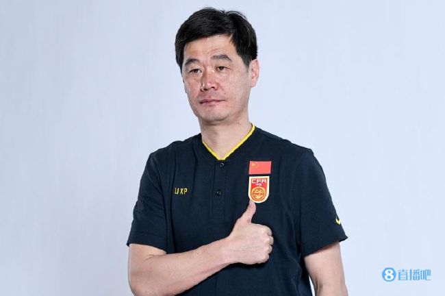 前期设计的核心在于利用形状、色彩等元素打造强烈的视觉辨识度。