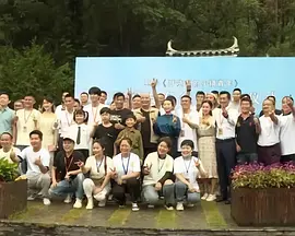 埃夫隆助阵《尴尬时刻》首映 热贴普茨低头蜜语 2014-01-28 洛杉矶当地时间1月27日，影片《尴尬时刻》举办首映礼。