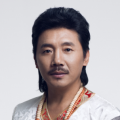 妮可·基德曼携爱女们亮相时装周2025-10-09 19年婚姻走到尽头?